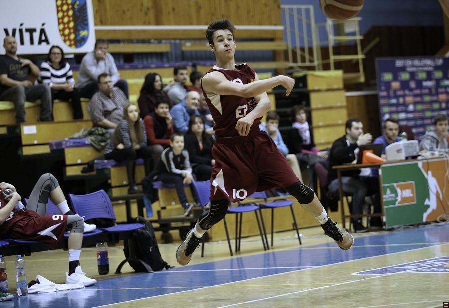 170421_u17-pro_058.jpg