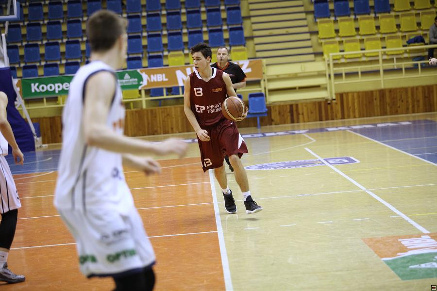 170421_u17-pro_075.jpg
