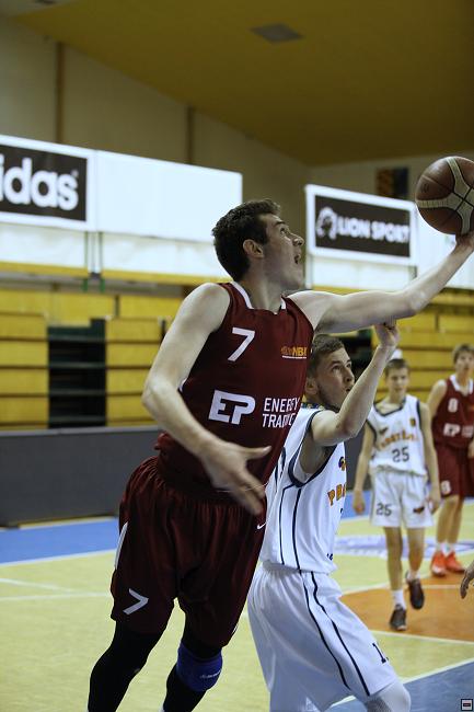 170421_u17-pro_095.jpg