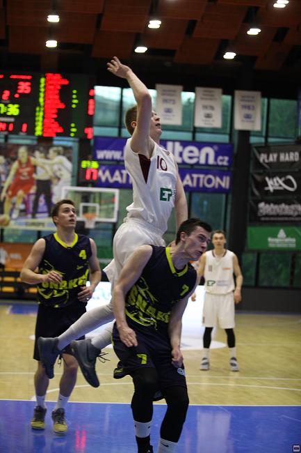 170423_u19-mcr-ova_069.jpg