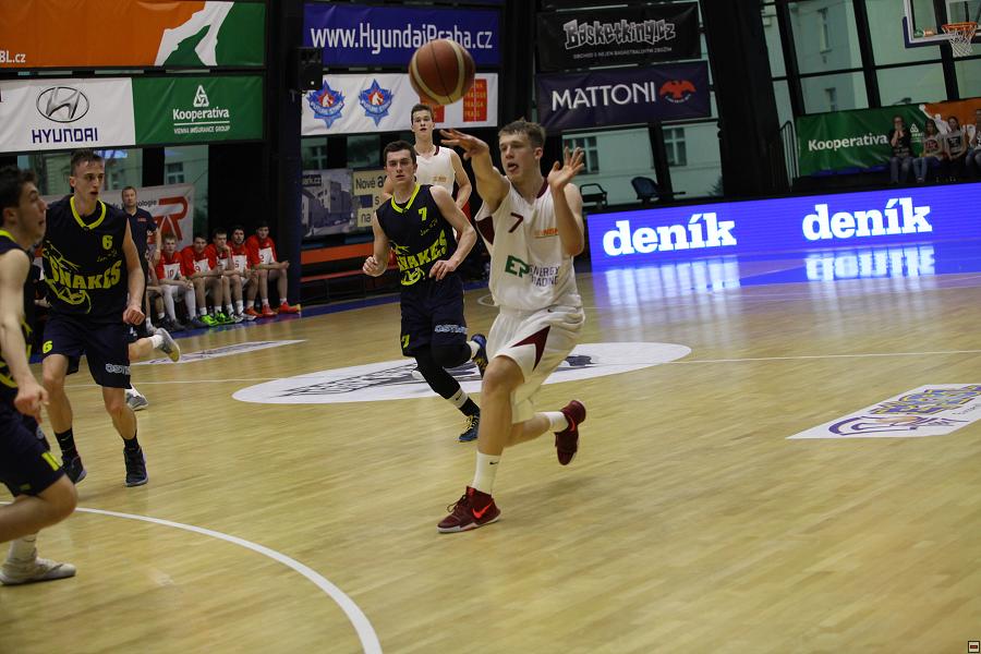 170423_u19-mcr-ova_102.jpg