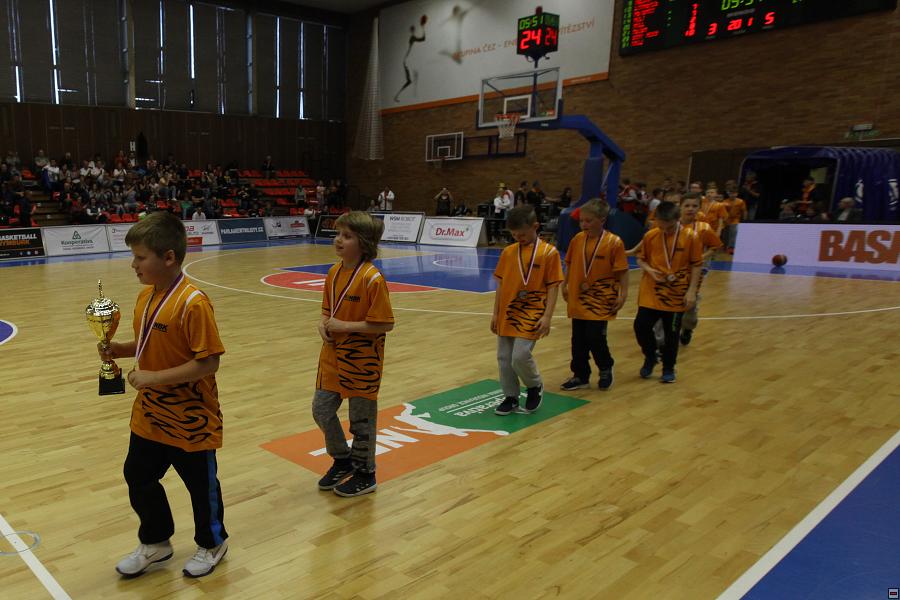 170502_u11-u14-predavani_002.jpg