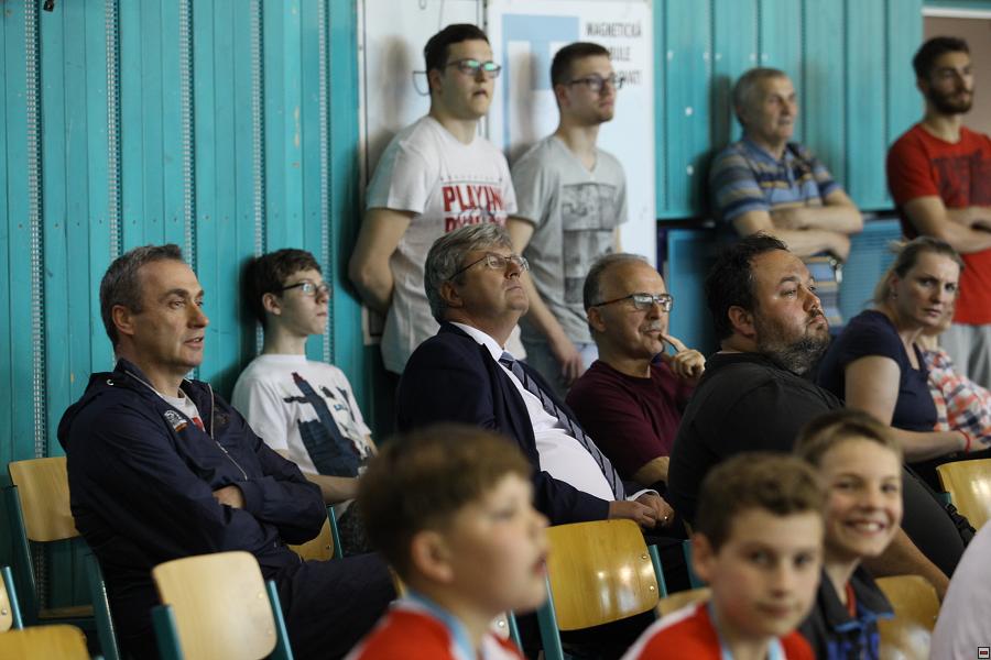 170513_u17-mcr-ova_087.jpg