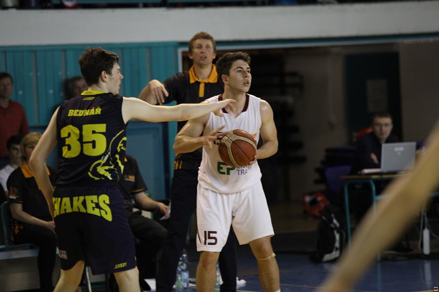 170513_u17-mcr-ova_139.jpg