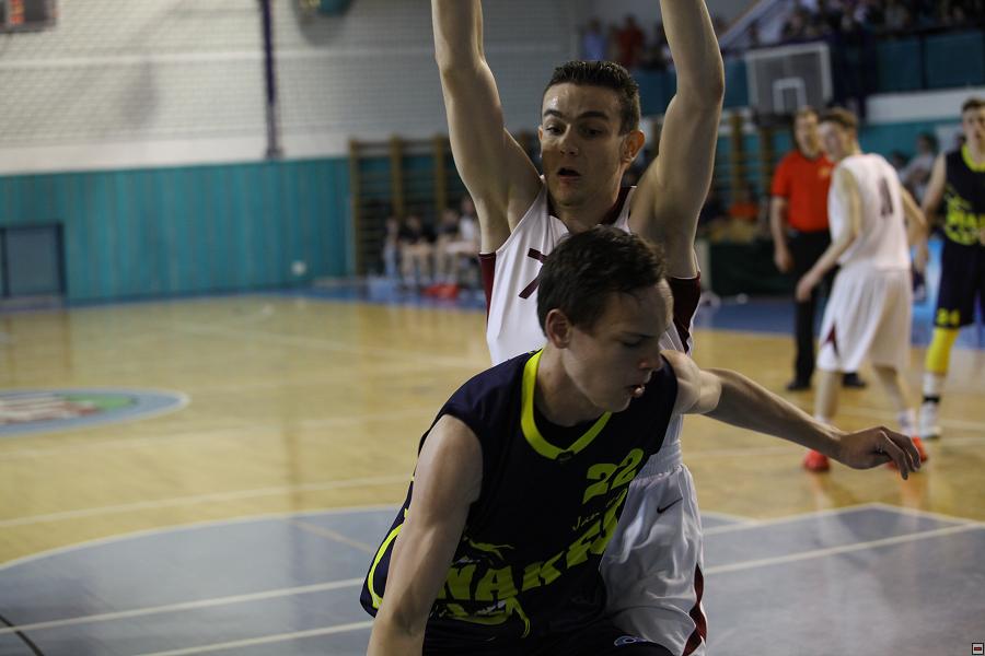 170513_u17-mcr-ova_160.jpg