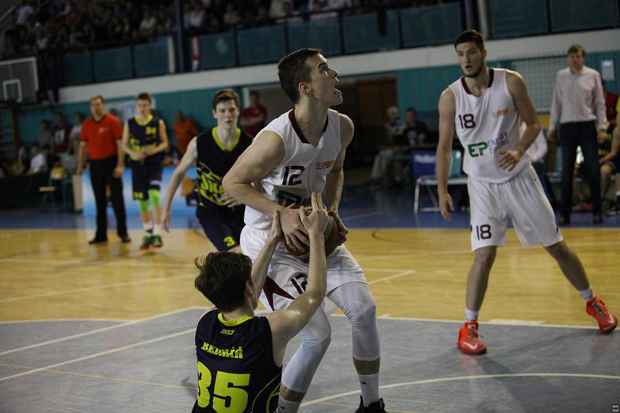 170513_u17-mcr-ova_234.jpg