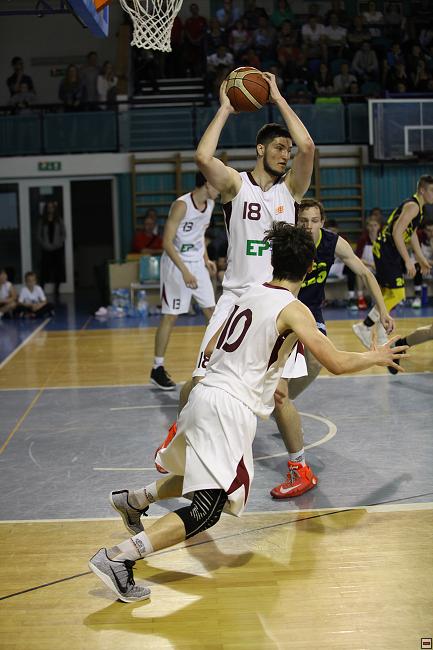 170513_u17-mcr-ova_251.jpg