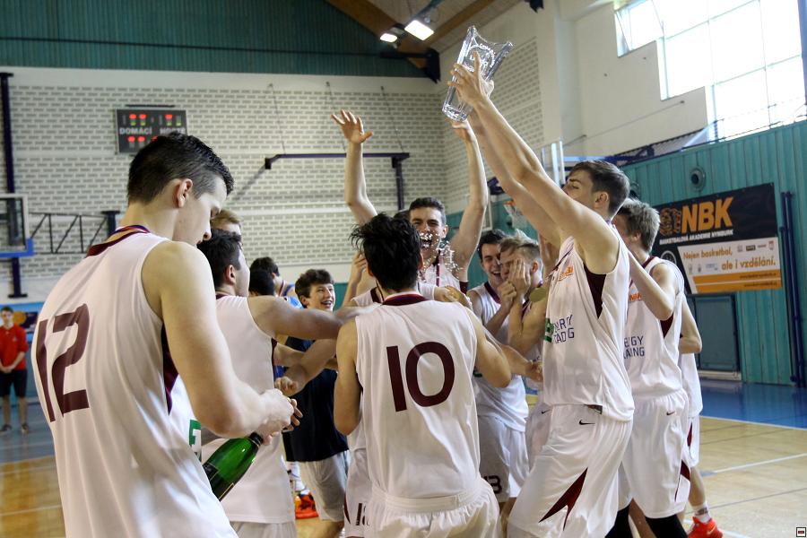 170514_u17-mcr-zaver_173.jpg