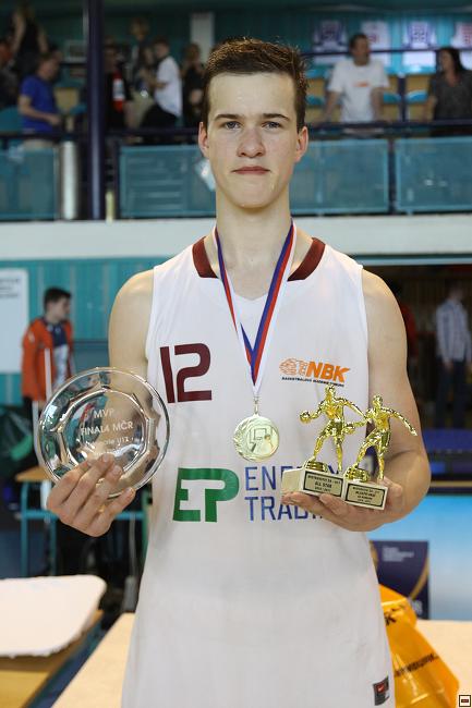 170514_u17-mcr-zaver_216.jpg