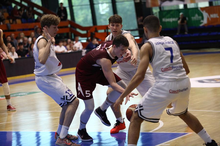 180506_u19-mcr-usk_136.jpg