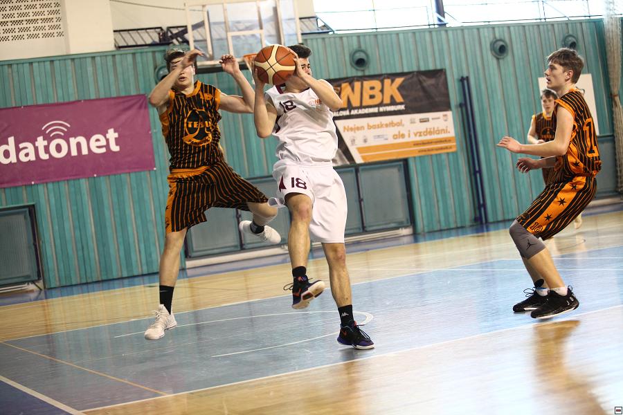 190331_u19B-par_084.jpg