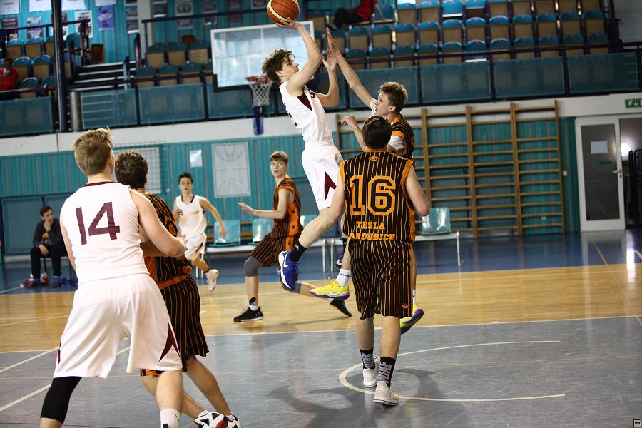 190331_u19B-par_120.jpg