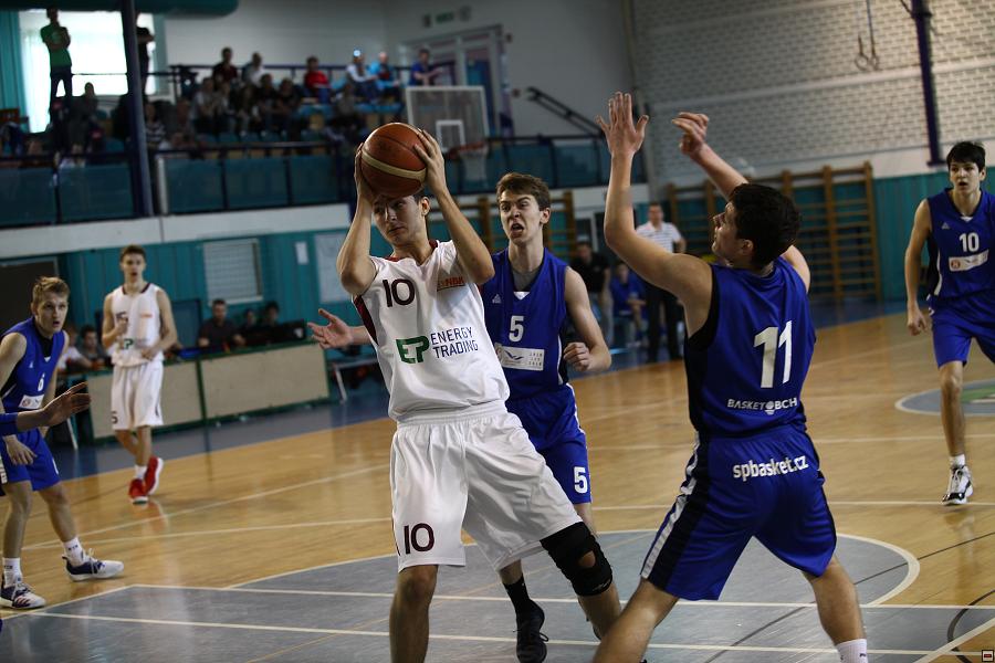 190406_u17-spr_012.jpg