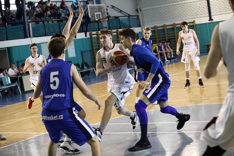 190406_u17-spr_070.jpg
