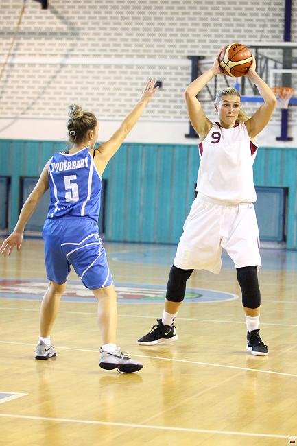 191117_zeny-pdy_114.jpg