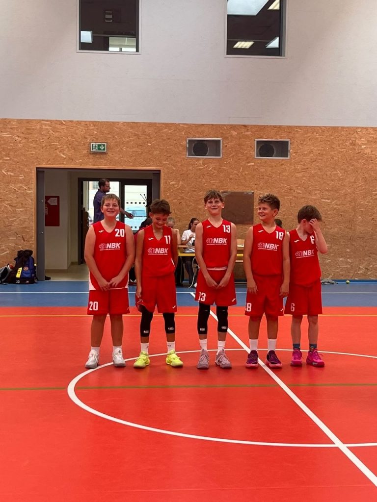 BA Nymburk U12 v Benešově: nervózní start, pak jasná odpověď ve druhém utkání – fotografie 2