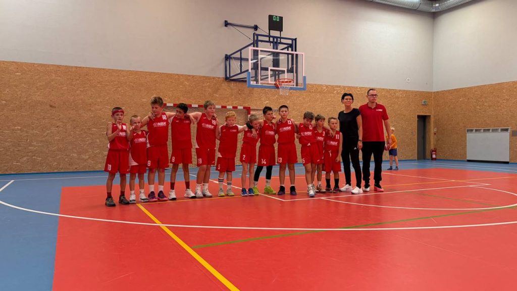 U11 zvládli v Benešově dvě vyrovnaná utkání a ukázali bojovnost – fotografie 2