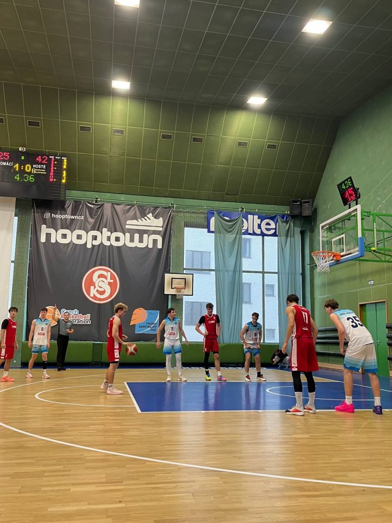 U19 zvládla v Praze první poločas, po změně stran rozhodla jasně – fotografie 2