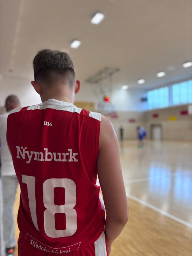 BA Nymburk U14 v Poděbradech zvítězila vysoko, trenér ale upozornil na chyby v přechodu i zakončení – fotografie 2